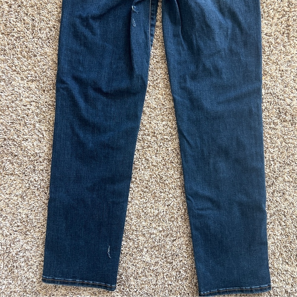 American Eagle Slim Straight Jean - Size 4 - Picture 3 of 8